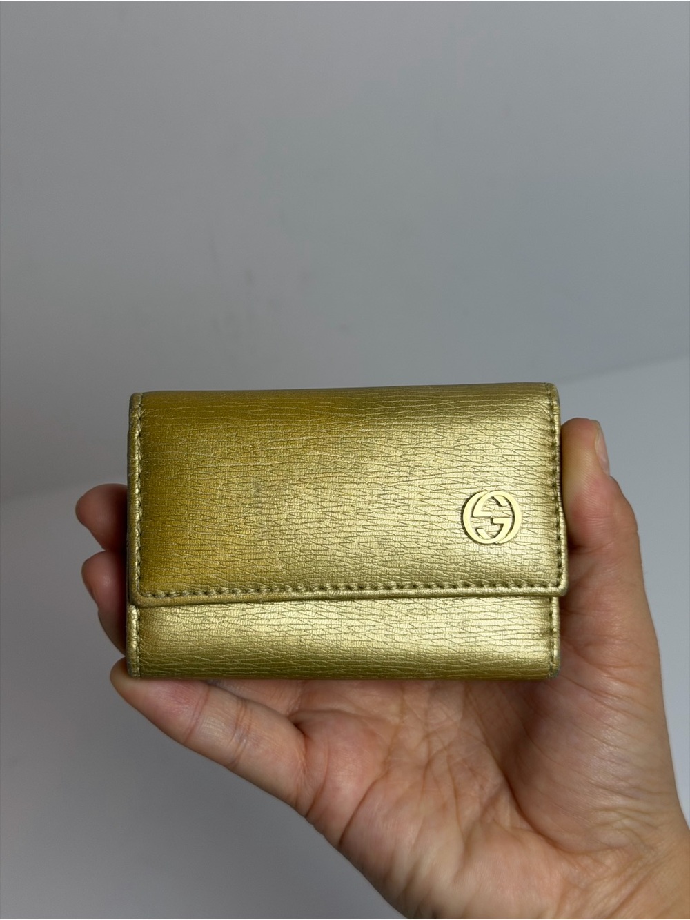 Gucci Metallic Gold Leather Key Holder Case